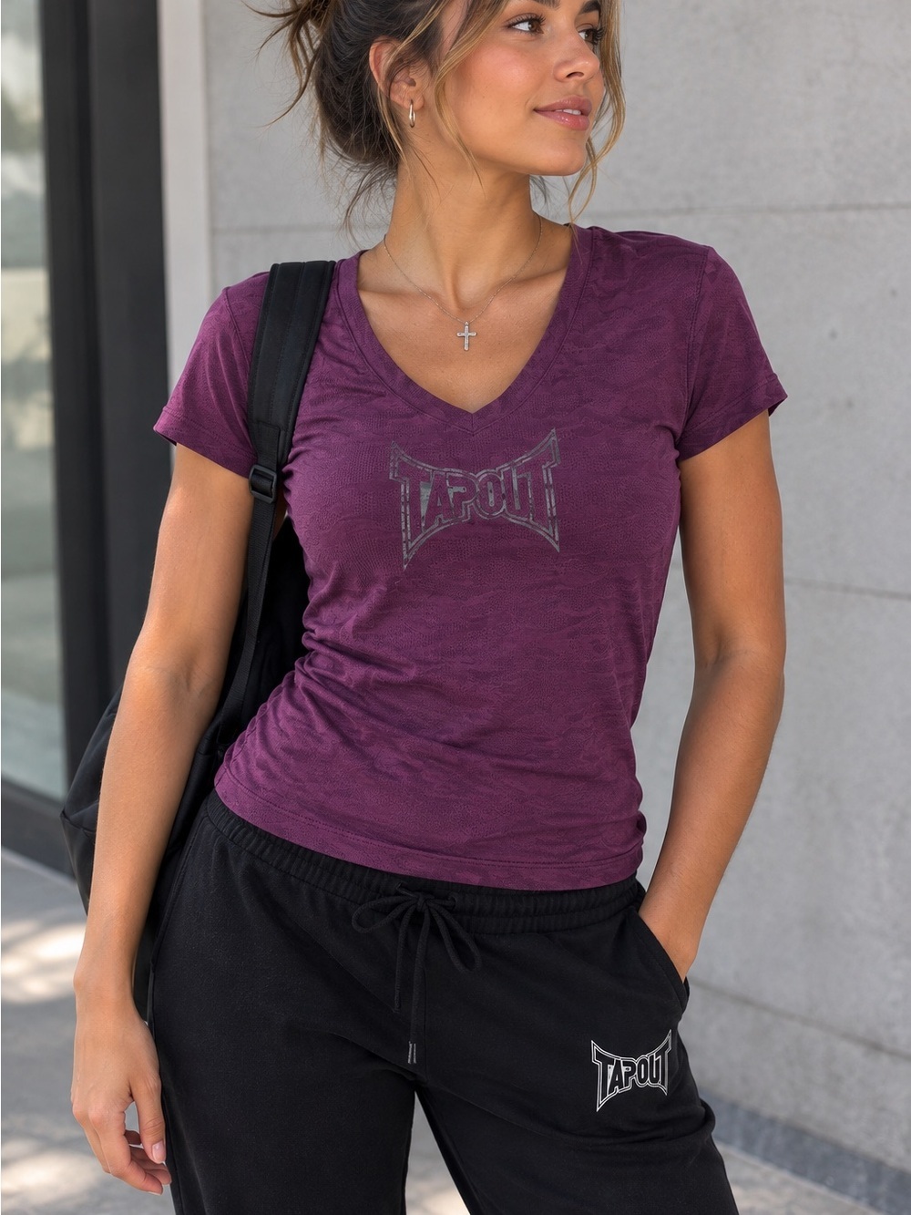 Tapout Women’s Purple Burnout Camo V-Neck Graphic Athletic Tee Size S